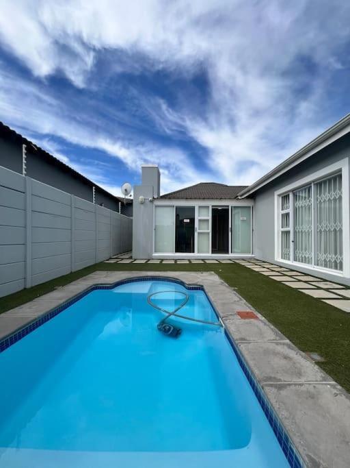 Jdba Homes Of Luxury Cape Town Exterior photo